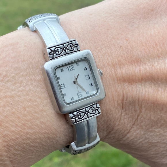 Silver tone cuff watch heart design accents - Picture 6 of 11